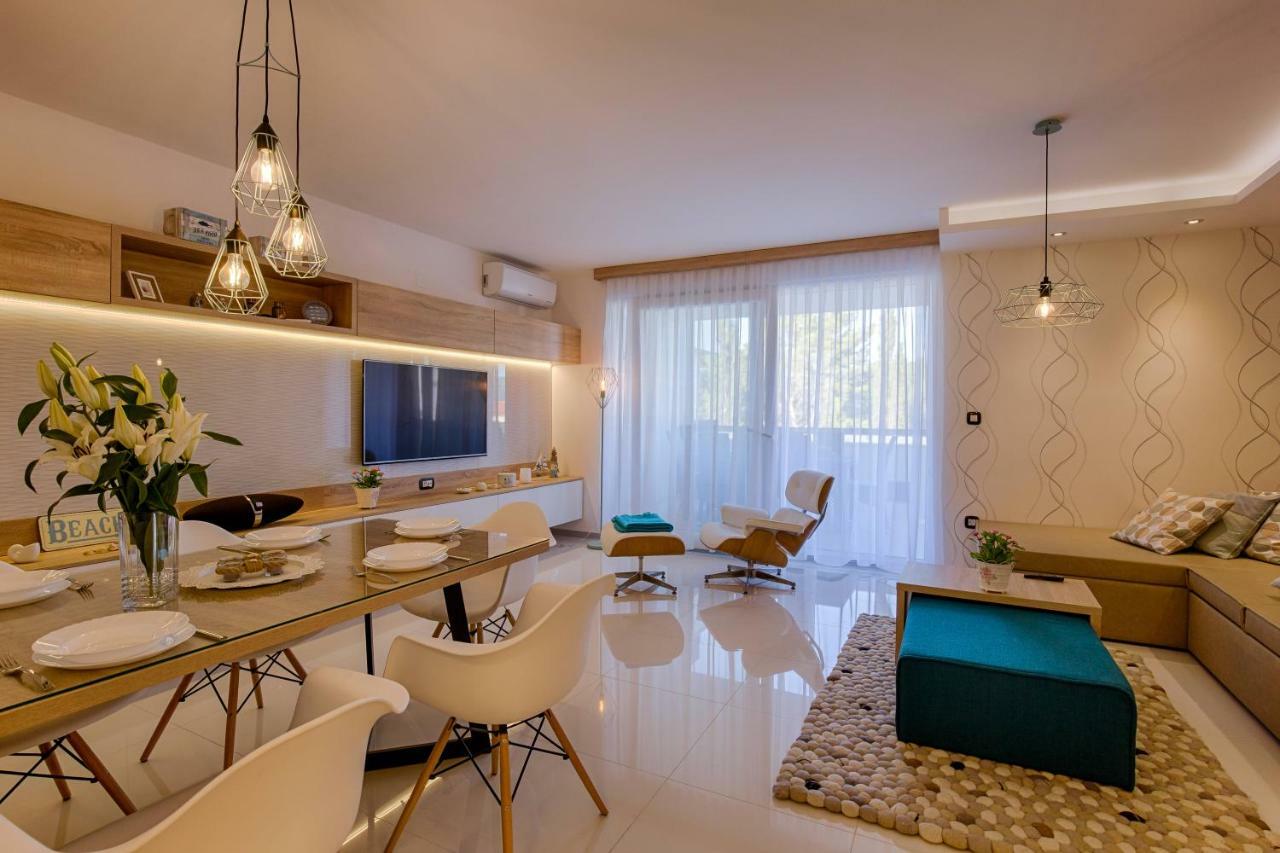 Deluxe New Apartments - Few Steps From The Beach - Luxury Holiday With Style - By Traveler Tourist Agency Krk كرك المظهر الخارجي الصورة